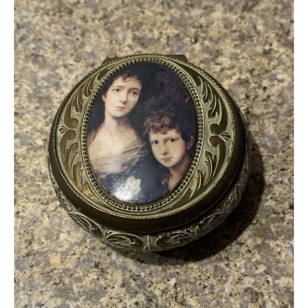 Vintage Ornate Round Trinket Jewelry Box Portrait Lid Red Velvet Lined Victorian